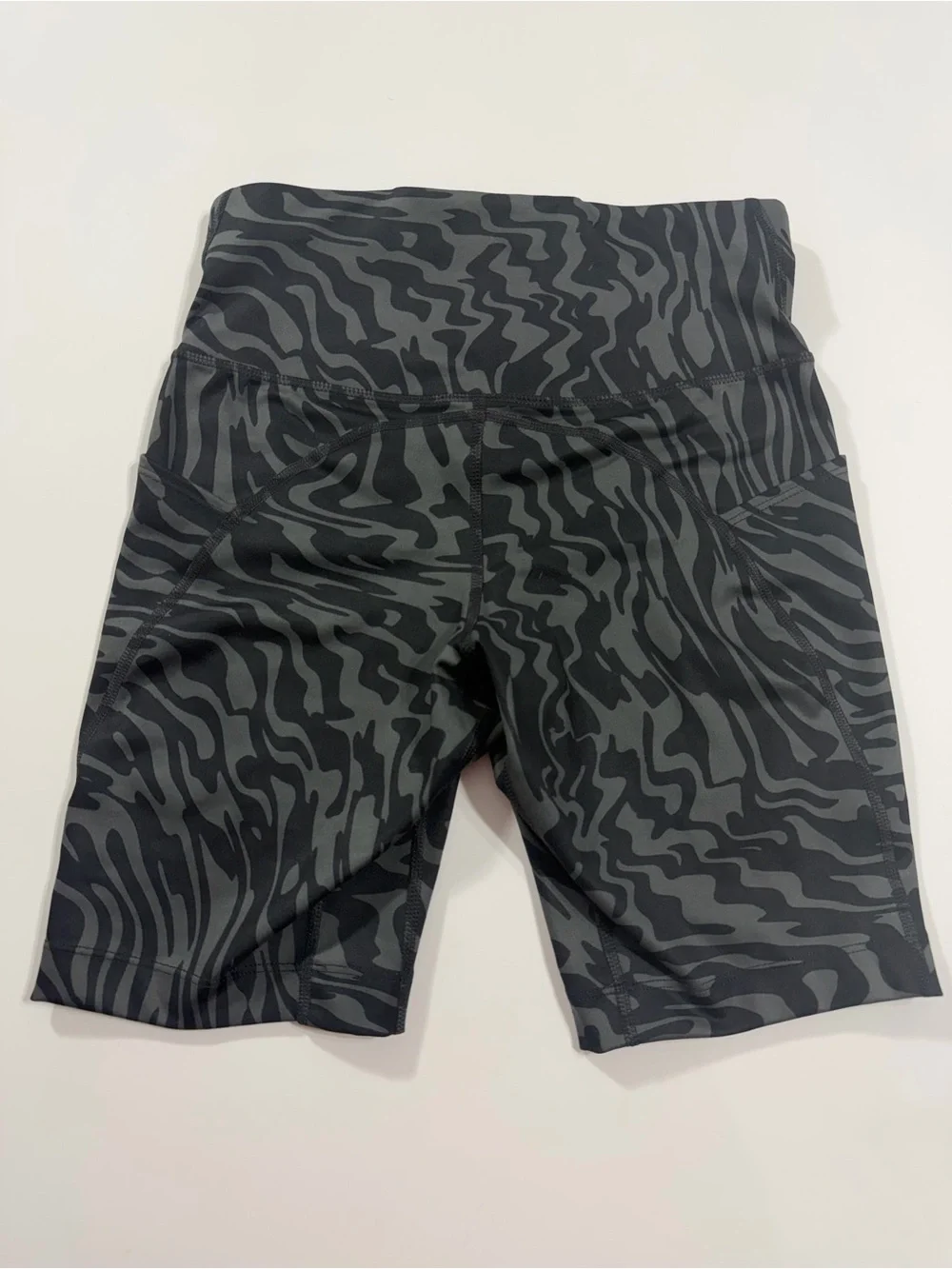 Brooks Spark 8” Short Tight XS Obsidian Speedscape Running Shorts NWT Black Gray